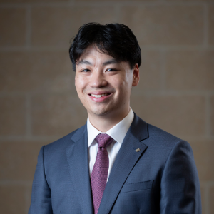 Dr Lucas Hu